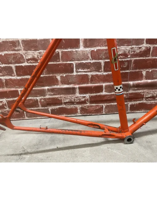Cadre de vélo de route usagé Peugeot 21.5'' - 12885